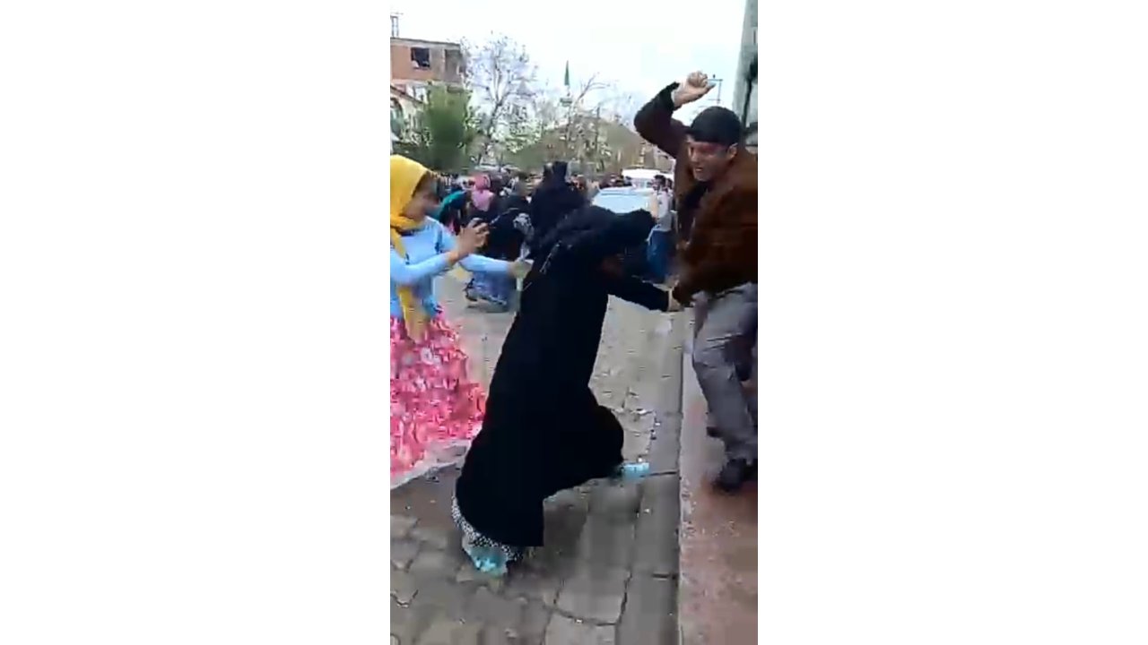 Samsun'da 2 Grup Arasında Bıçaklı, Sopalı Kavga; 10 Yaralı