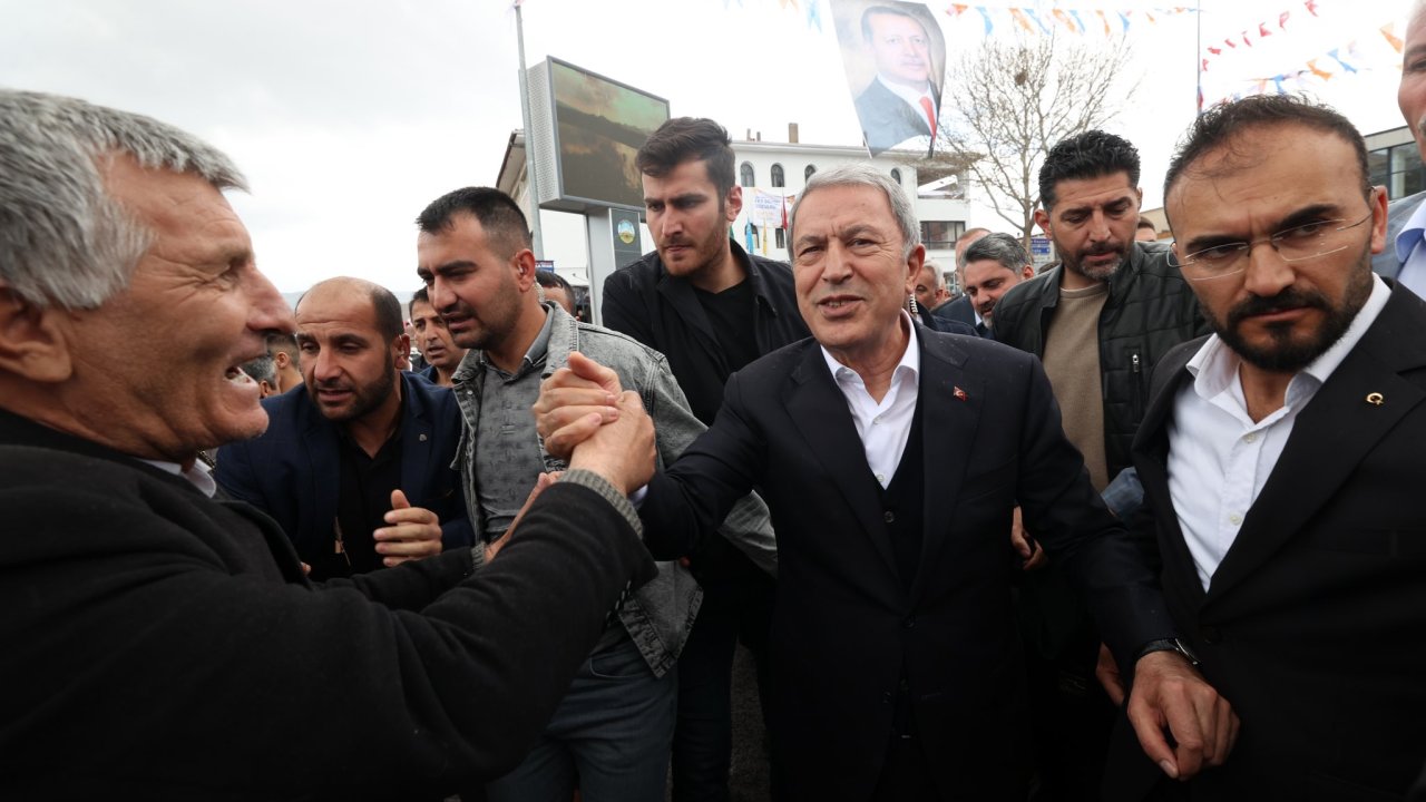 Bakan Akar: 4 Günde Etkisiz Hale Getirilen Terörist Sayısı 21 Oldu