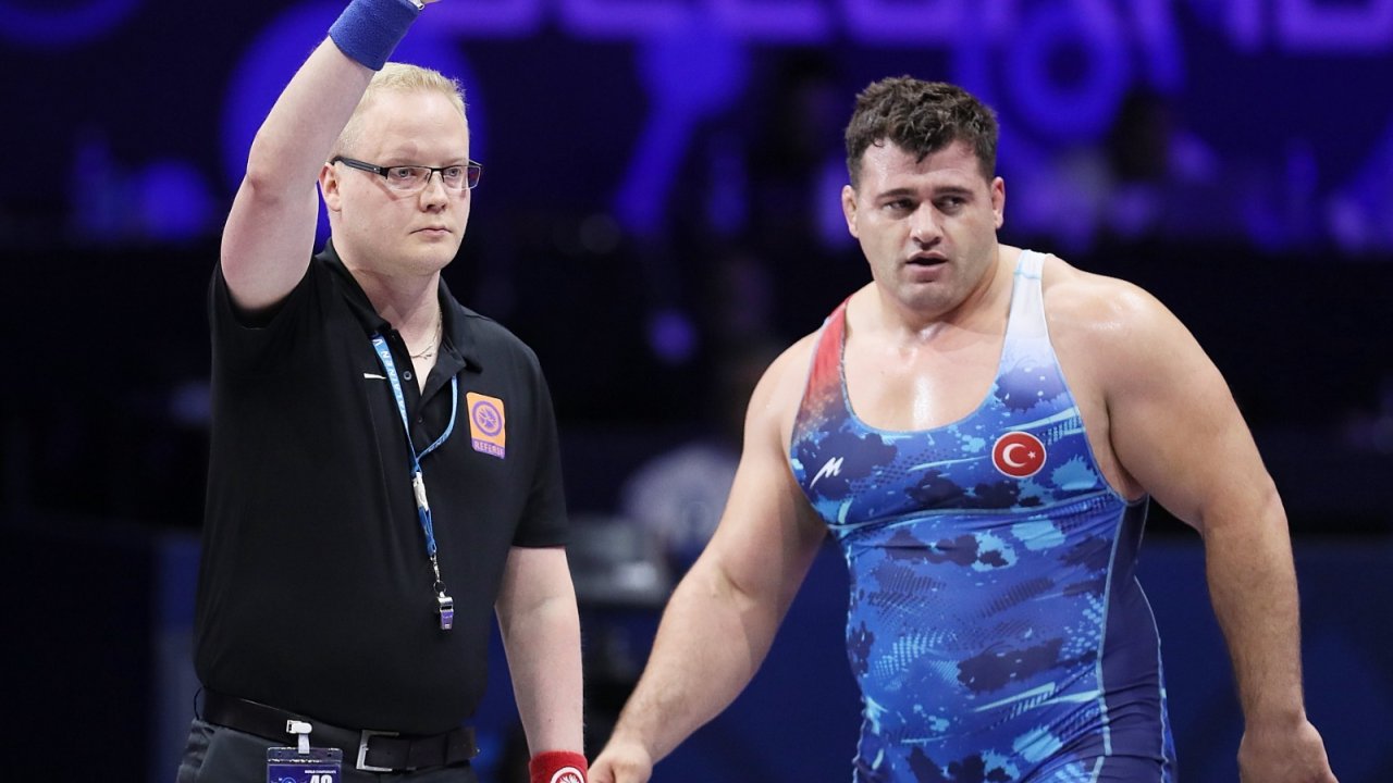 Rıza Kayaalp, 12'nci Kez Avrupa Şampiyonu Oldu