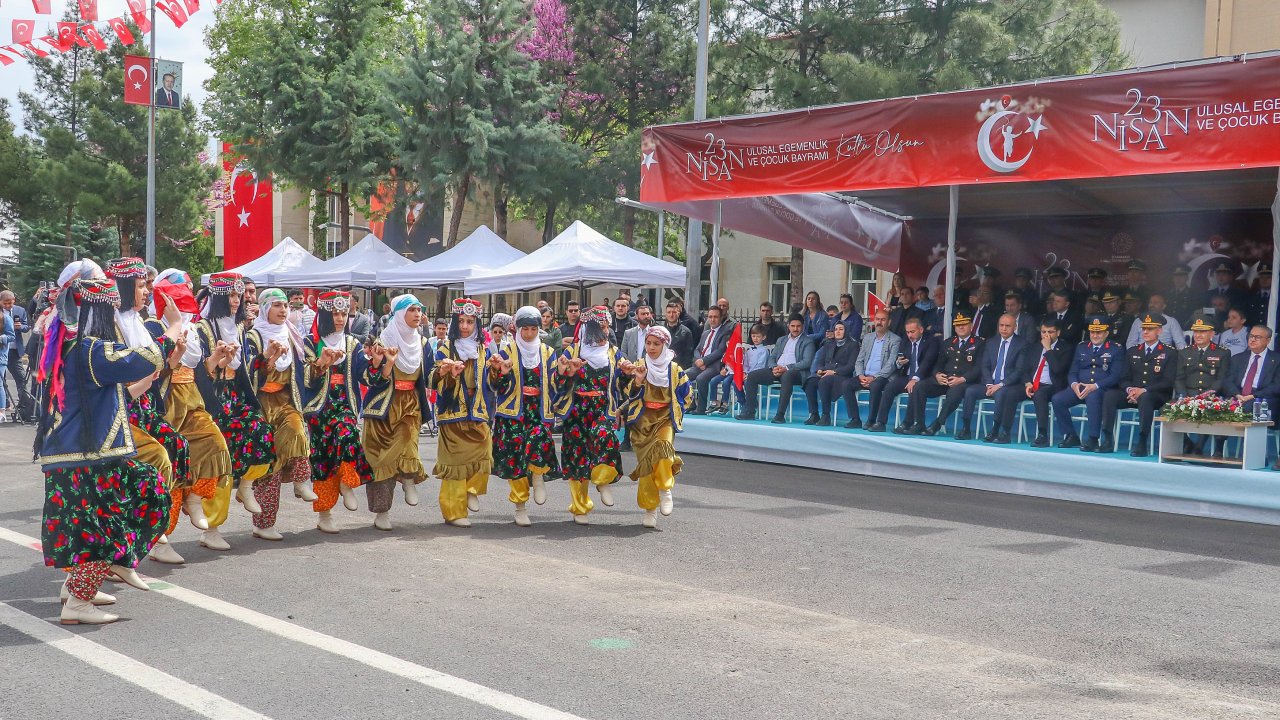 Diyarbakır'da 23 Nisan Coşkuyla Kutlandı