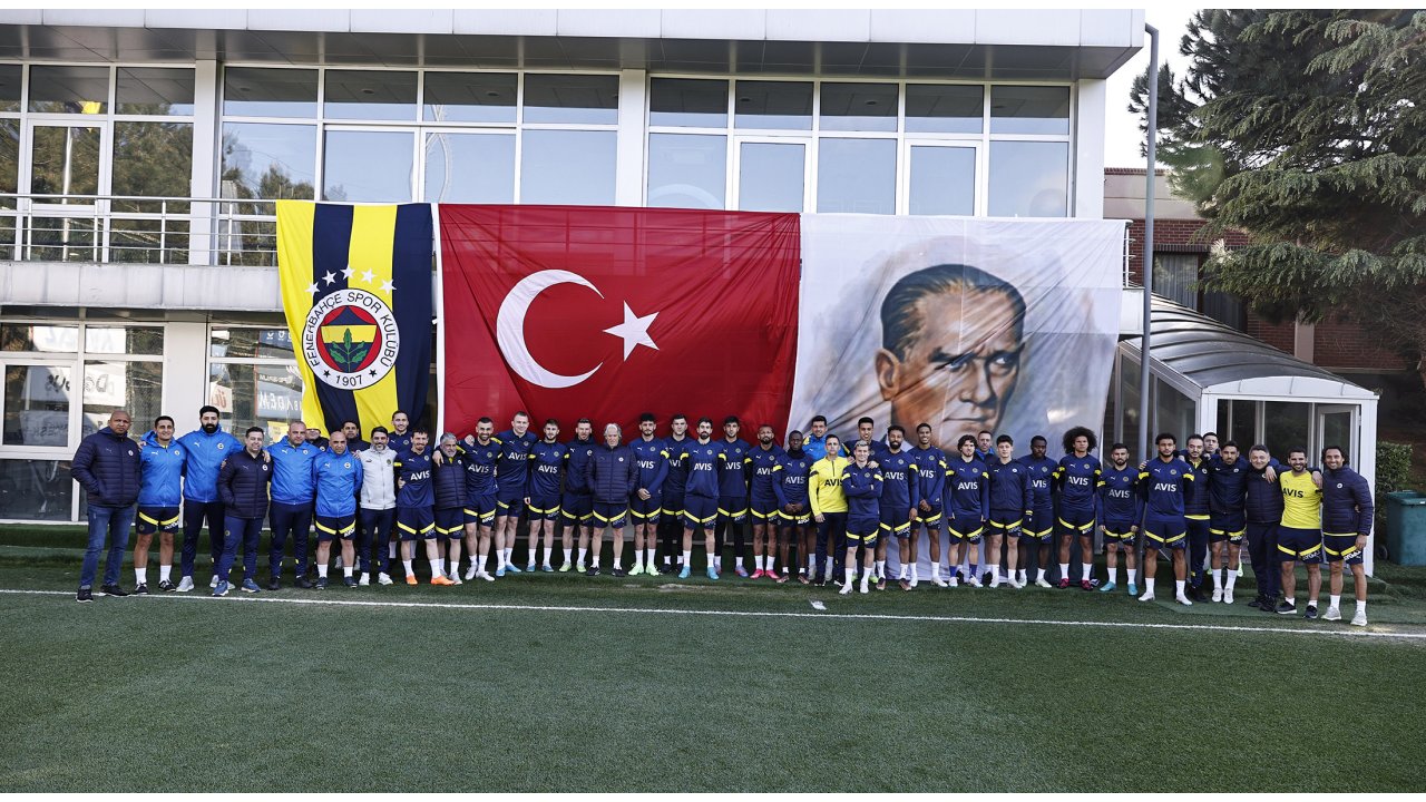 Fenerbahçe, İstanbulspor Maçı İçin Kampa Girdi
