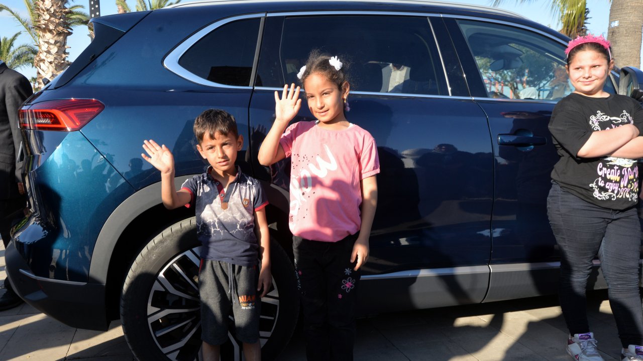 Çocuklardan Togg'a Yoğun İlgi