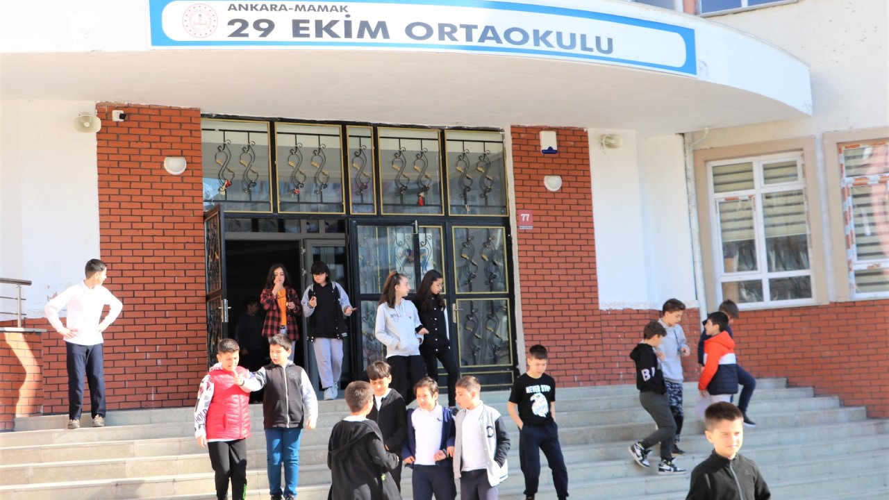 Ankara'da 2'nci Ara Tatil Sonrası Öğrenciler Dersbaşı Yaptı