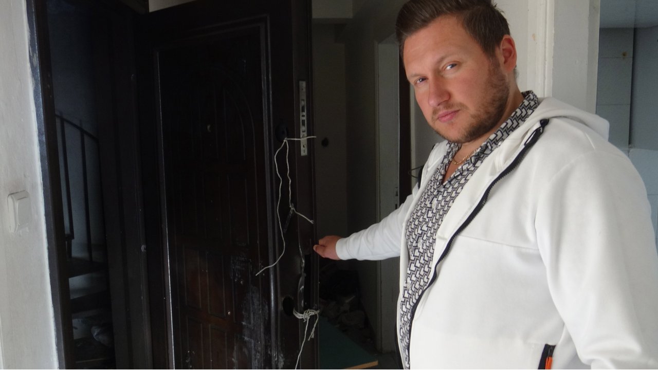 Avcılar'da Dairenin Pencerelerini Çalmaya Çalışan Şüpheli Suçüstü Yakalandı