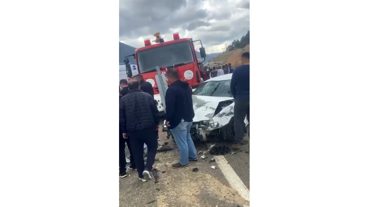 3 Çocuk Annesi Bayram Ziyaretinden Dönerken Kazada Hayatını Kaybetti