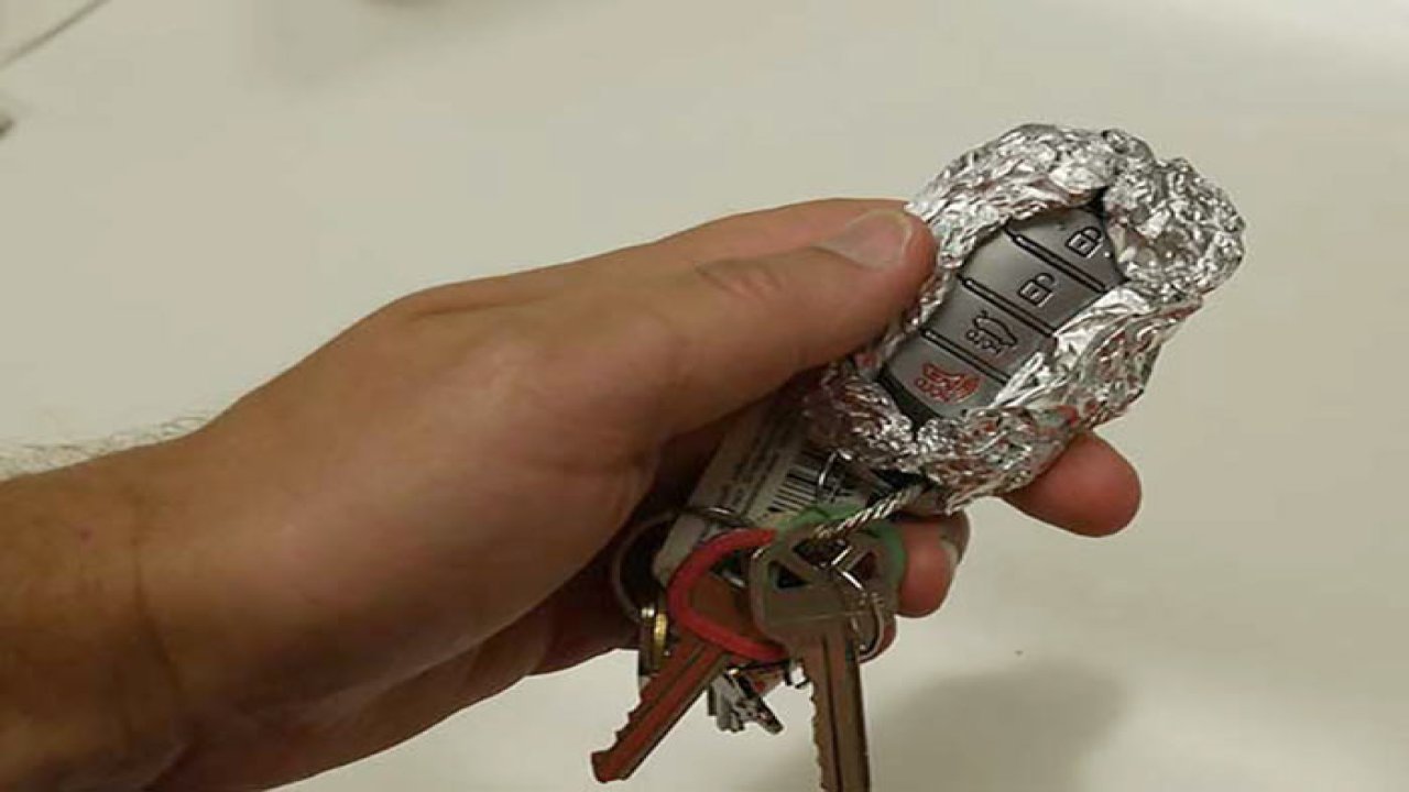 Aracı Olanlar Alüminyum Folyo Kullansın! Hırsızlara Davet Çıkarmayın!