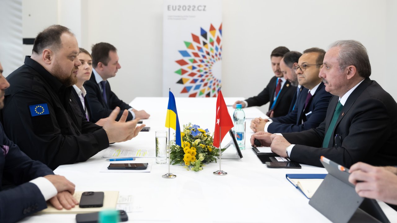 Tbmm Başkanı Şentop, Ukraynalı Mevkidaşı Stefanchuk İle Görüştü