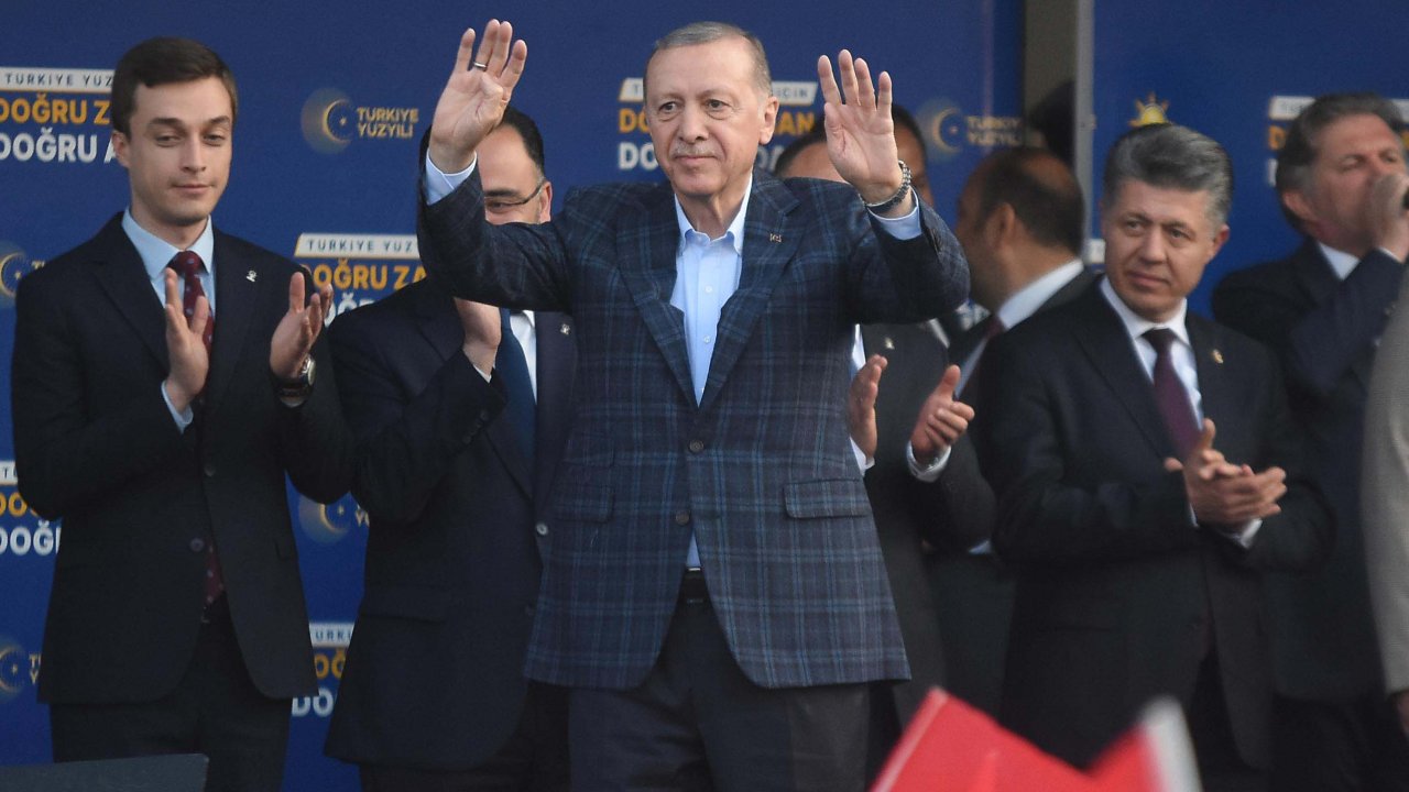 Erdoğan: Togg İçin Araç Bedelinin Yüzde 50'si Tutarında 0,99 Oranda Kredi Kullandırılacak