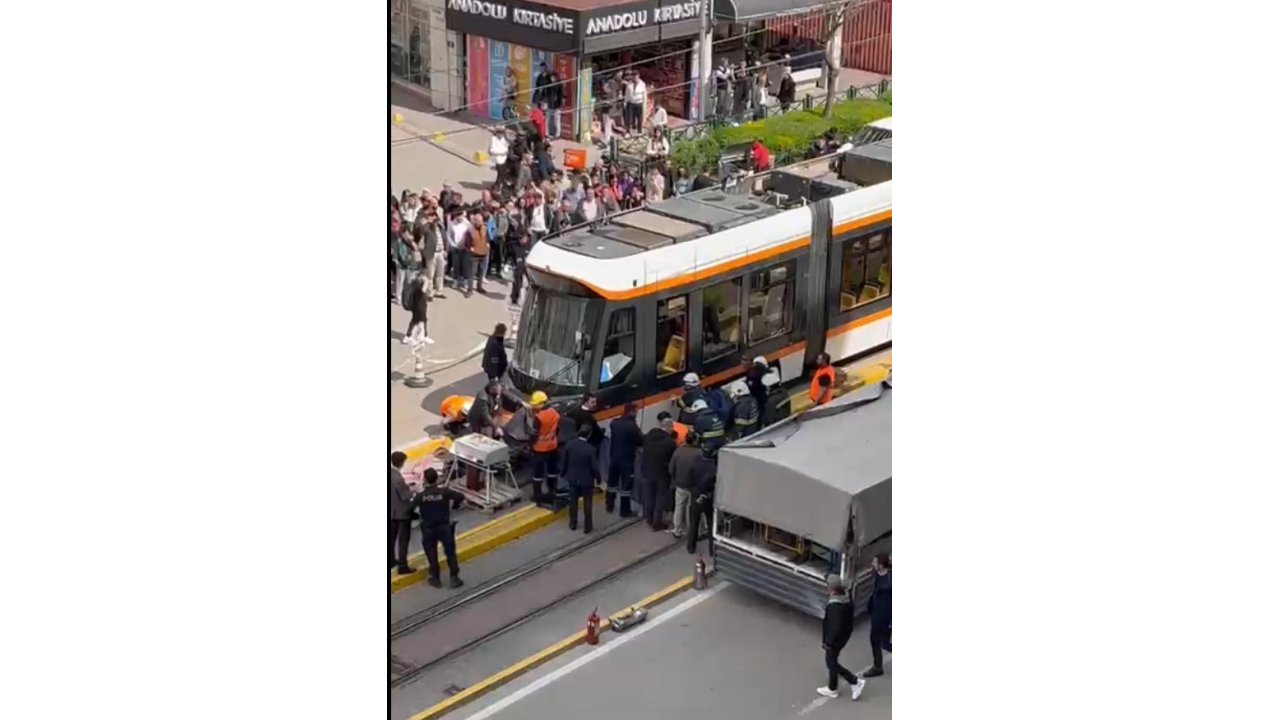 Tramvayın Çarptığı Kadın, Hayatını Kaybetti