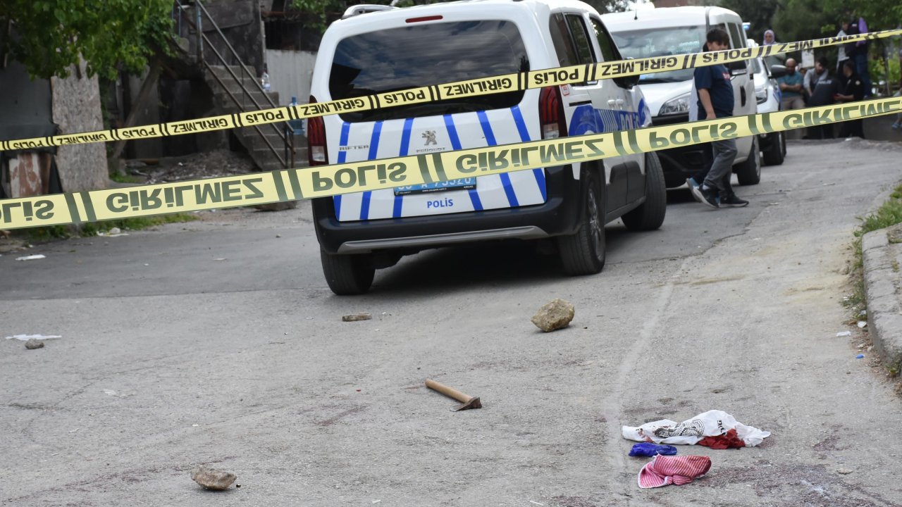 Polise Baltayla Saldırdı, Bacağından Vuruldu