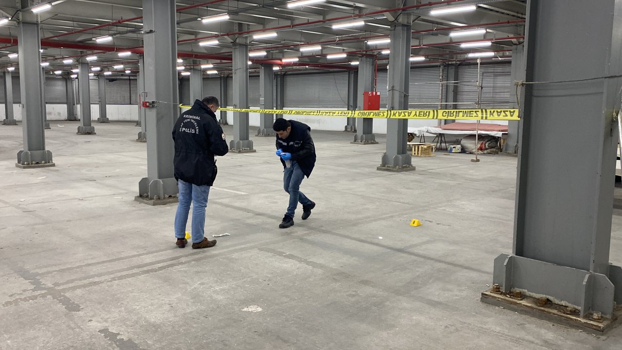 Düğün Çıkışı Otoparkta Bıçaklı Kavga; 16 Yaşındaki 2 Çocuk Yaralandı