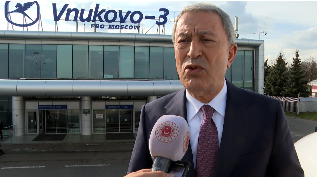 Bakan Akar: Suriyelilerin Saygın Şekilde Dönmeleri Amacımızı Paylaştık