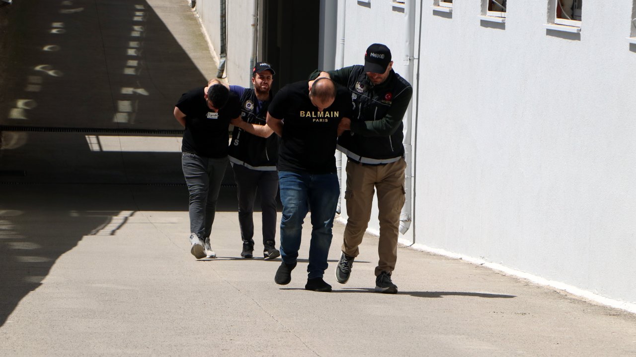 Adana’da Uyuşturucu Operasyonuna 2 Tutuklama