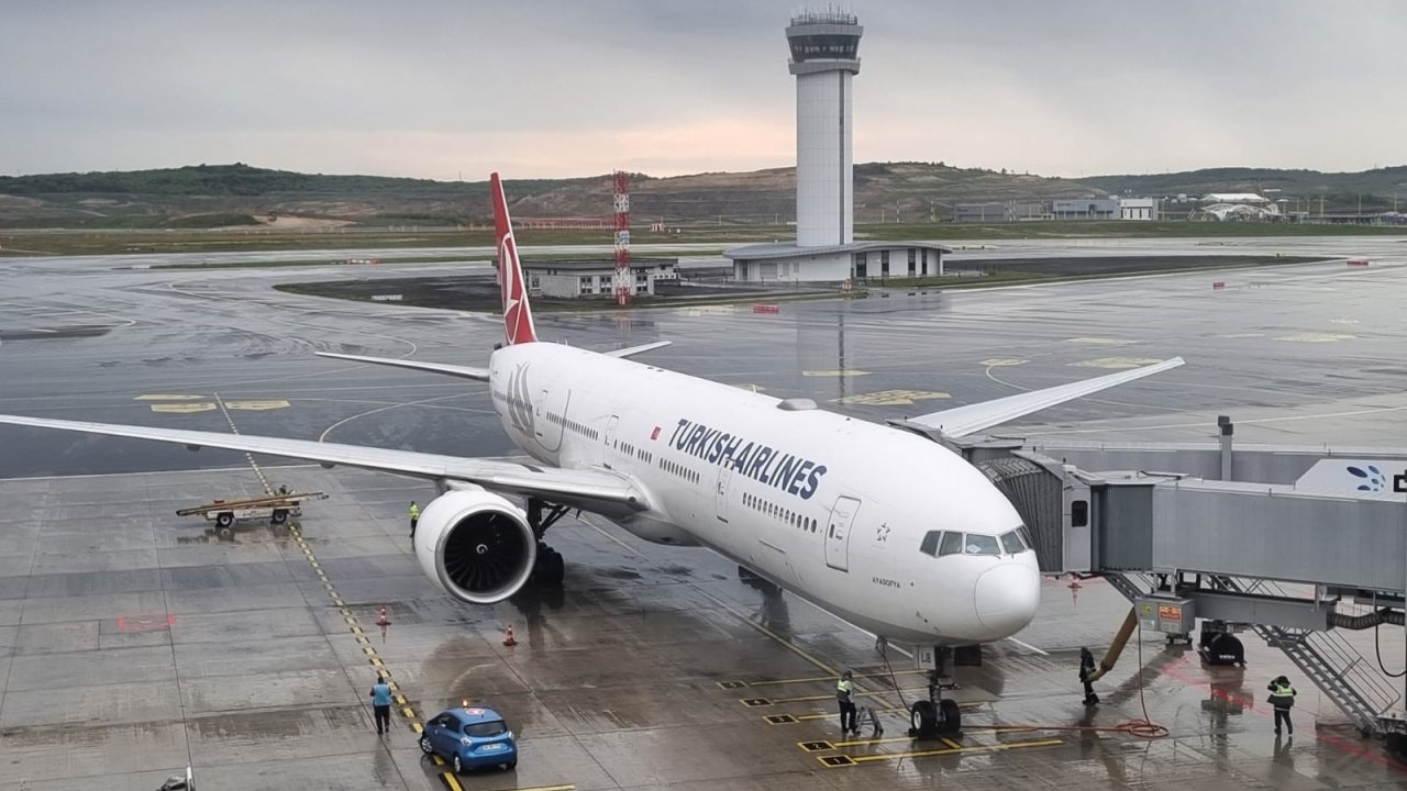 Sudan'dan Tahliye Edilen İkinci Türk Kafilesi De İstanbul'a Geldi