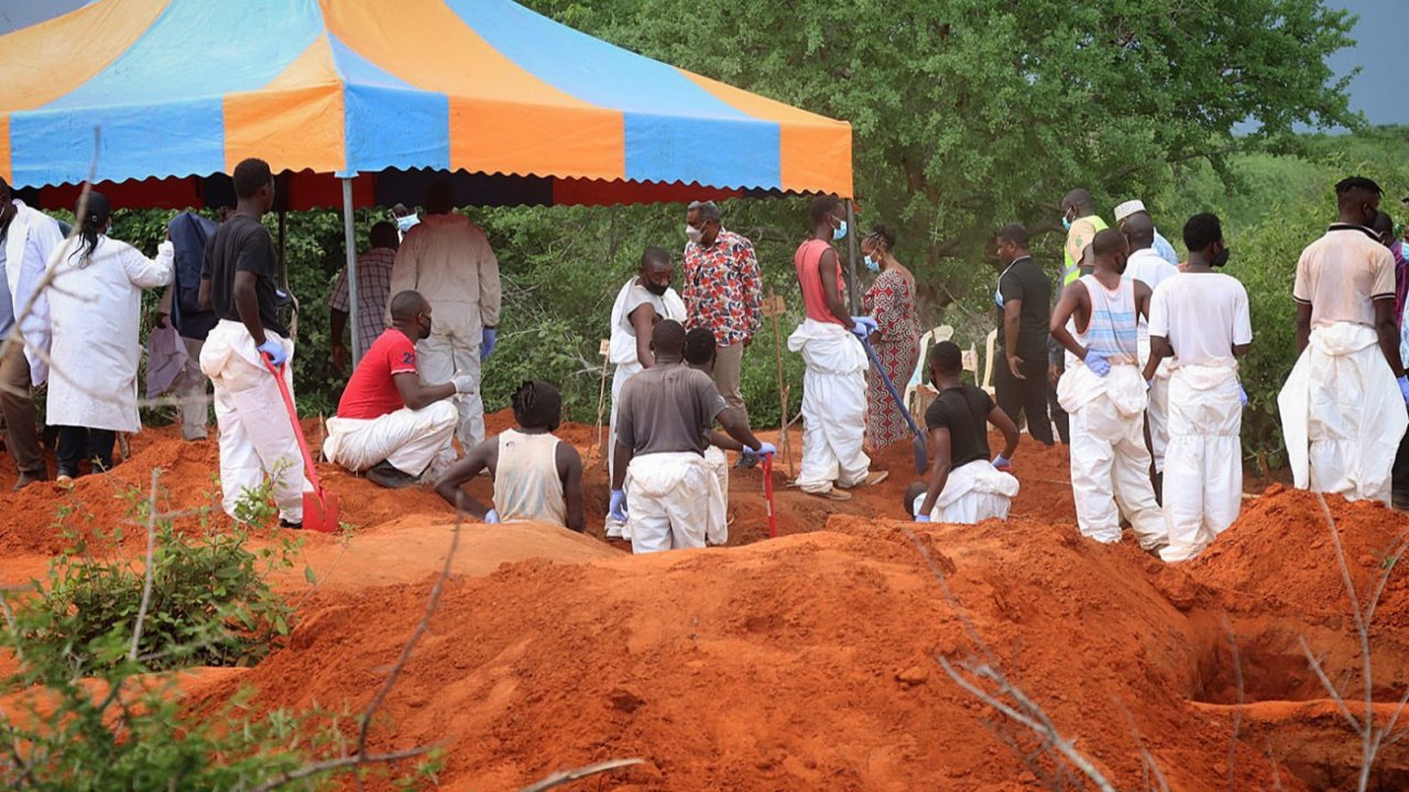 Kenya’daki Tarikat Bağlantılı Ölümlerde Can Kaybı 90’a Yükseldi