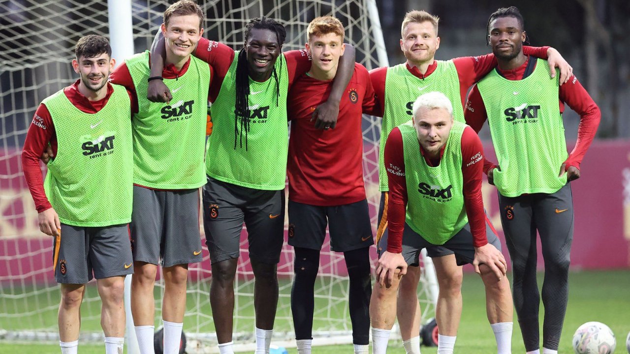 Galatasaray’da Gomis Antrenmanda Yer Aldı