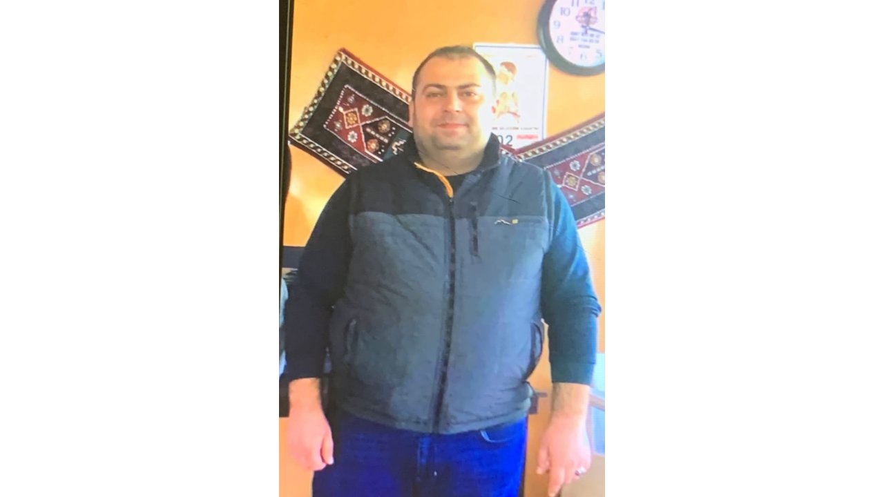 Depremde Eşi Ve 2 Çocuğunu Kaybeden Öğretmen Kızını Tabancayla Vurup, İntihar Etti