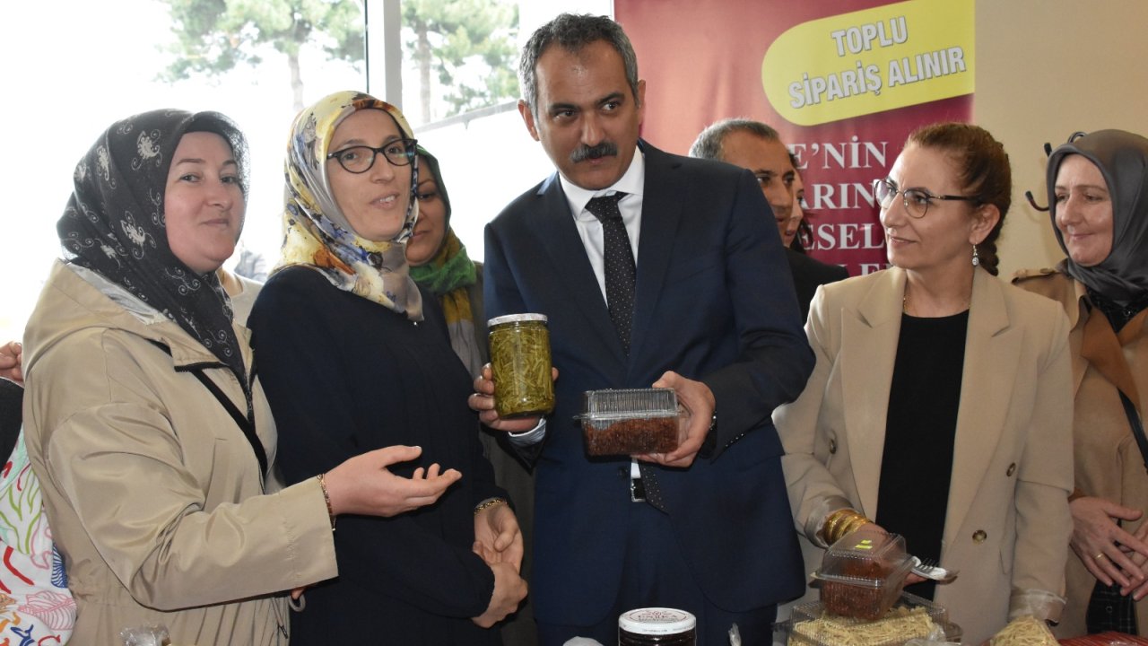 Bakan Özer: Her Kadın Kooperatifimize En Az Bir Usta Öğretici Alacağız