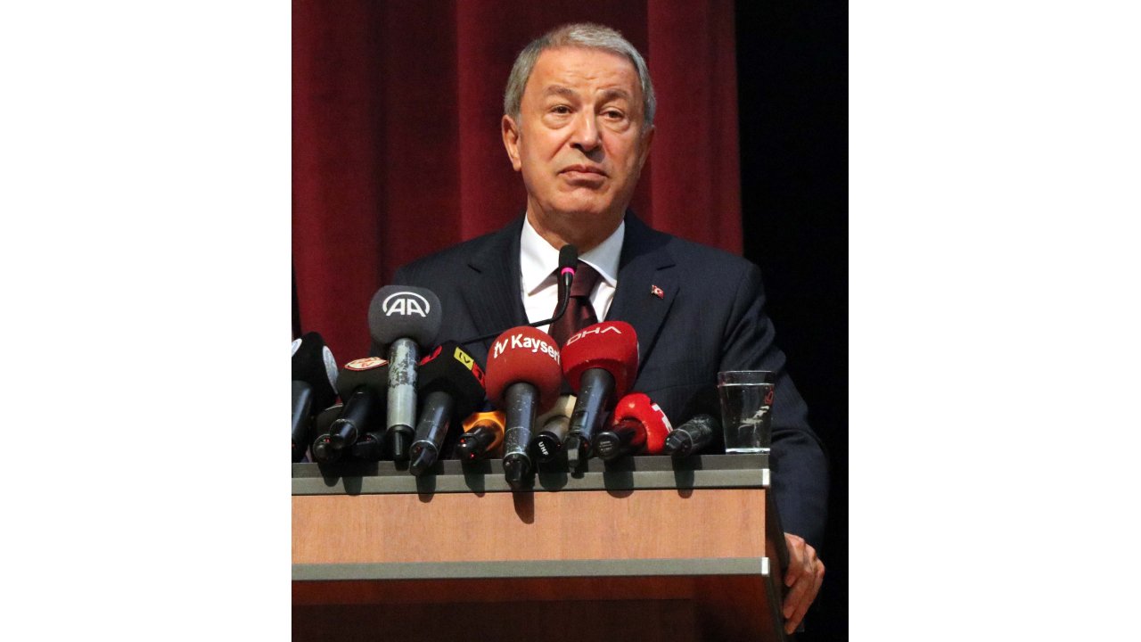 Bakan Akar: Mehmetçiğin Nefesi Teröristlerin Ensesinde (2)