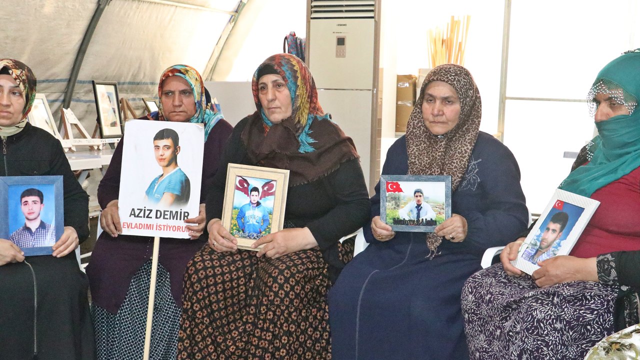 40'ıncı Kavuşma, Evlat Nöbetindeki Aileleri Umutlandırdı