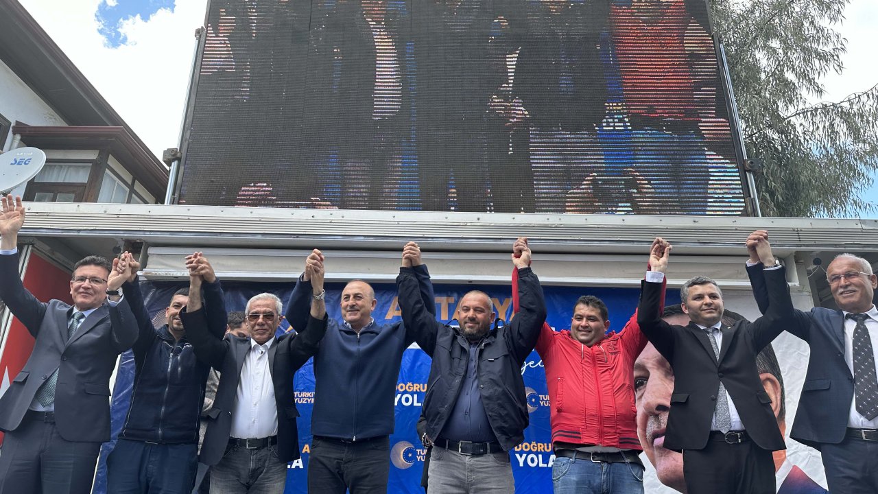 Bakan Çavuşoğlu: Birileri Fetö'ye Sözler, Vaatler Vermiş