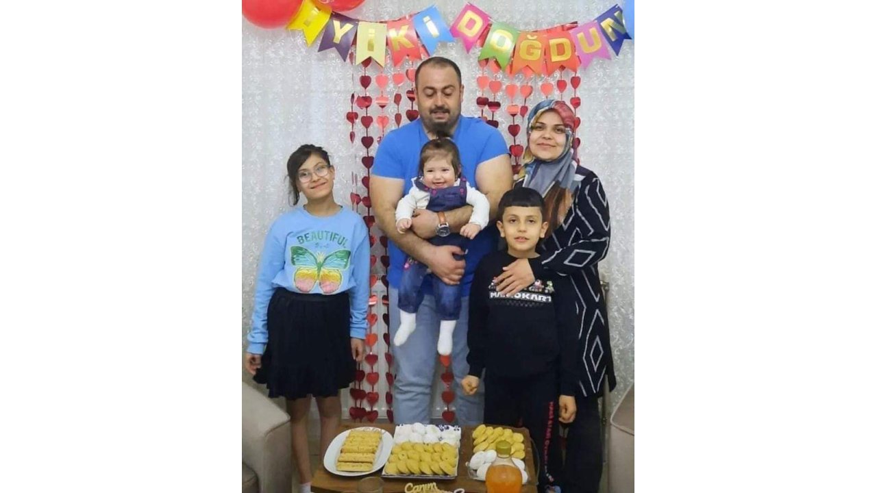 Depremde Eşi Ve 2 Çocuğunu Kaybeden Öğretmen Kızını Tabancayla Öldürüp, İntihar Etti (3)