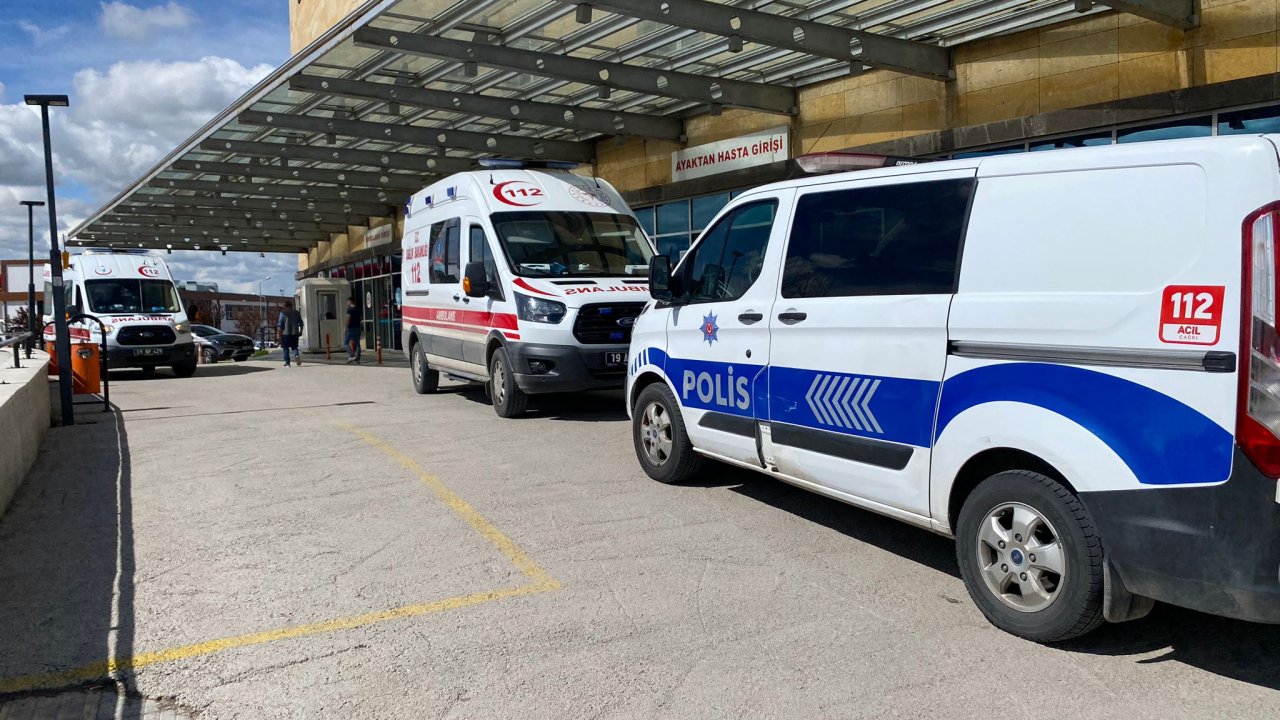 Çorum'da 20 Öğrenci, Gıda Zehirlenmesi Şüphesiyle Hastaneye Kaldırıldı