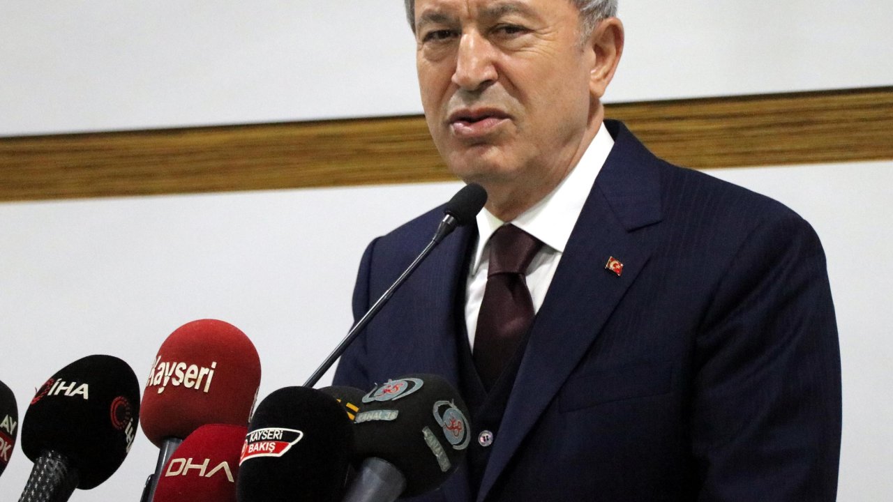 Bakan Akar: Mehmetçiğin Nefesi Teröristlerin Ensesinde (3)