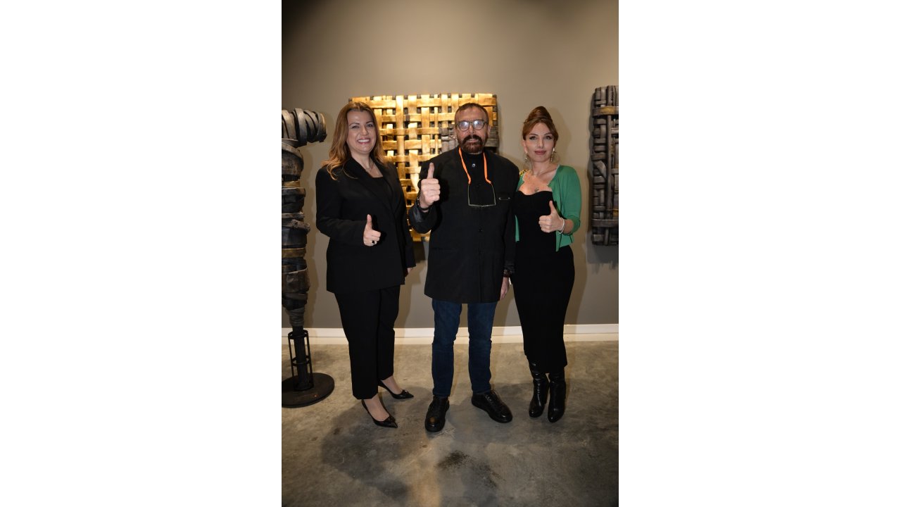 Bubi’nin ‘rölyef Kafesler Ve Heykeller’ Sergisi Ziyaretçileriyle Buluşuyor