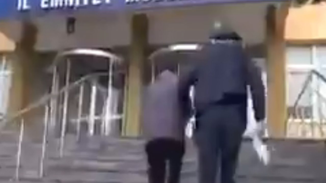 Kayseri Ve Ankara'da Deaş Operasyonu: 8 Gözaltı