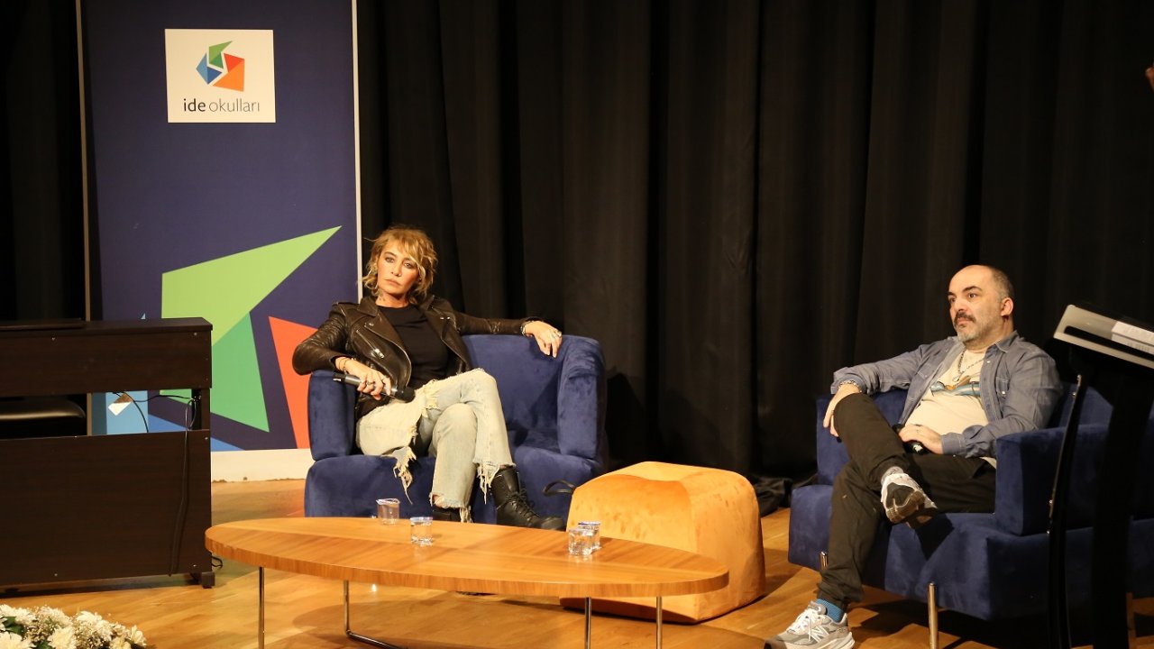 Şarkıcı Sıla: Caz Eğitimi Almak İçin Okulu Yarıda Bıraktım