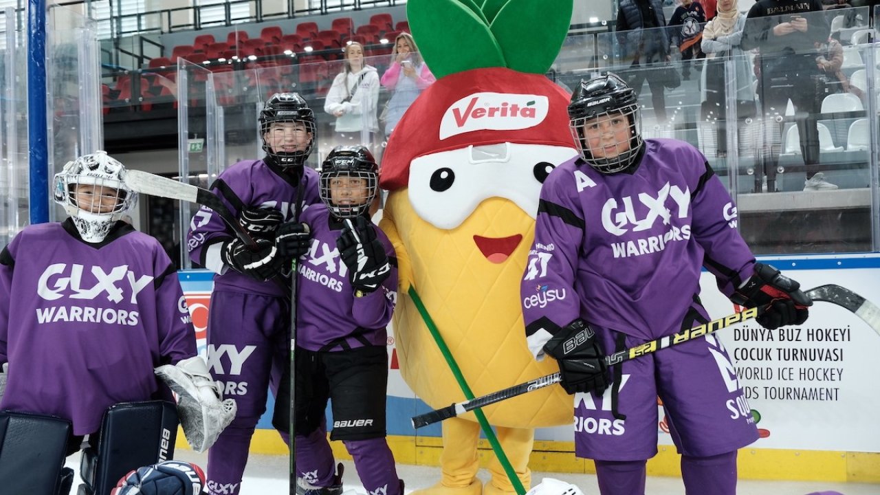 Dünya Buz Hokeyi Çocuk Turnuvası İstanbul’da Başladı
