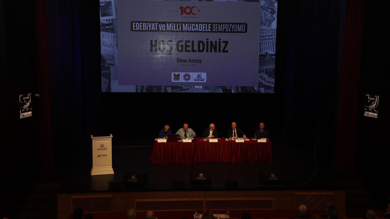 Zeytinburnu’nda Edebiyat Ve Milli Mücadele Sempozyumu Başladı
