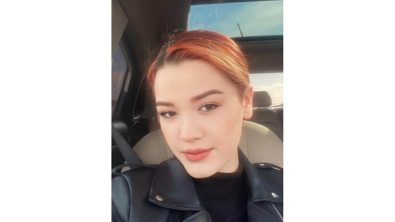 Tır'a Çarpan Otomobildeki 2 Kişi Öldü