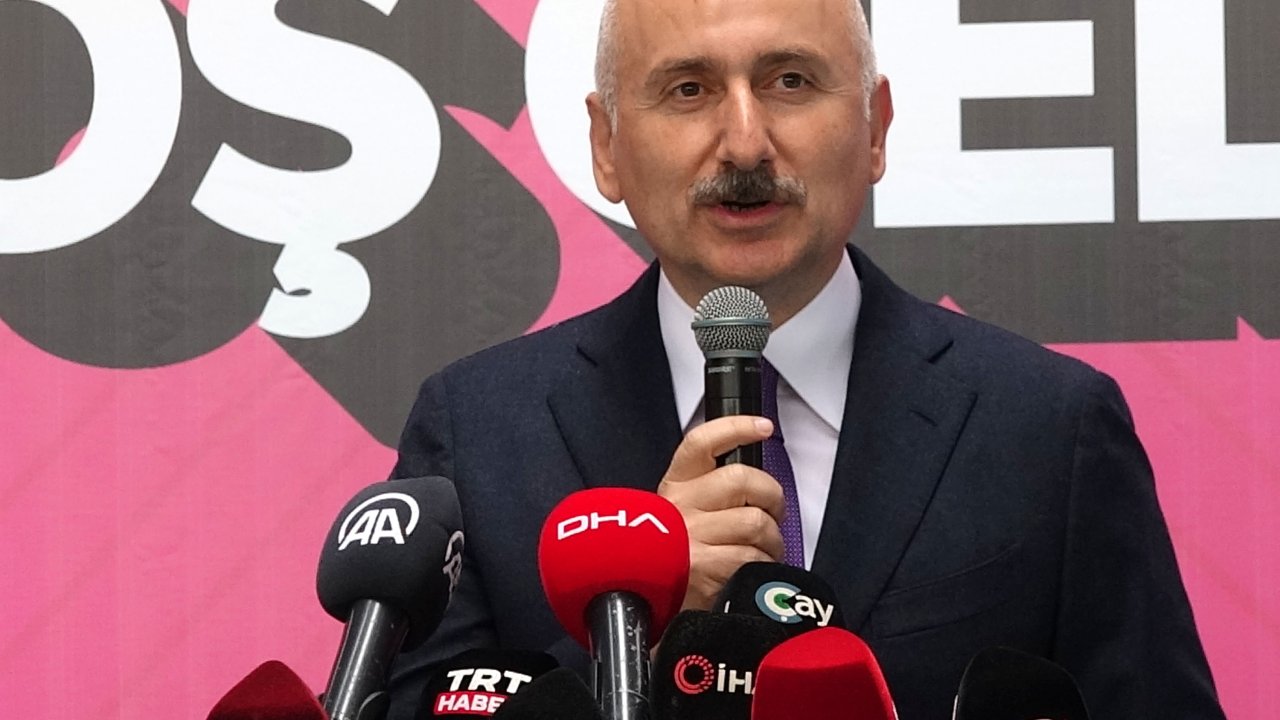 Bakan Karaismailoğlu: Türkiye, Hızla Gelişip, Büyüyor (2)