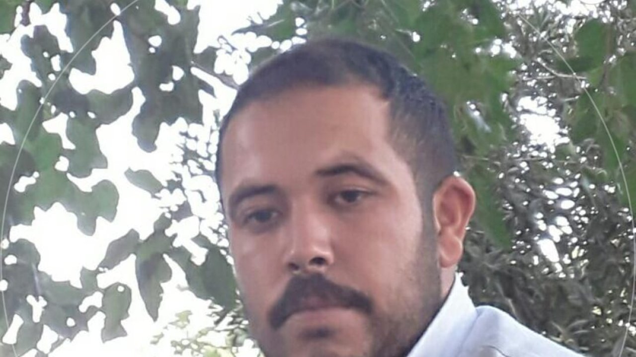 Devrilen Traktörün Altında Kalıp, Öldü