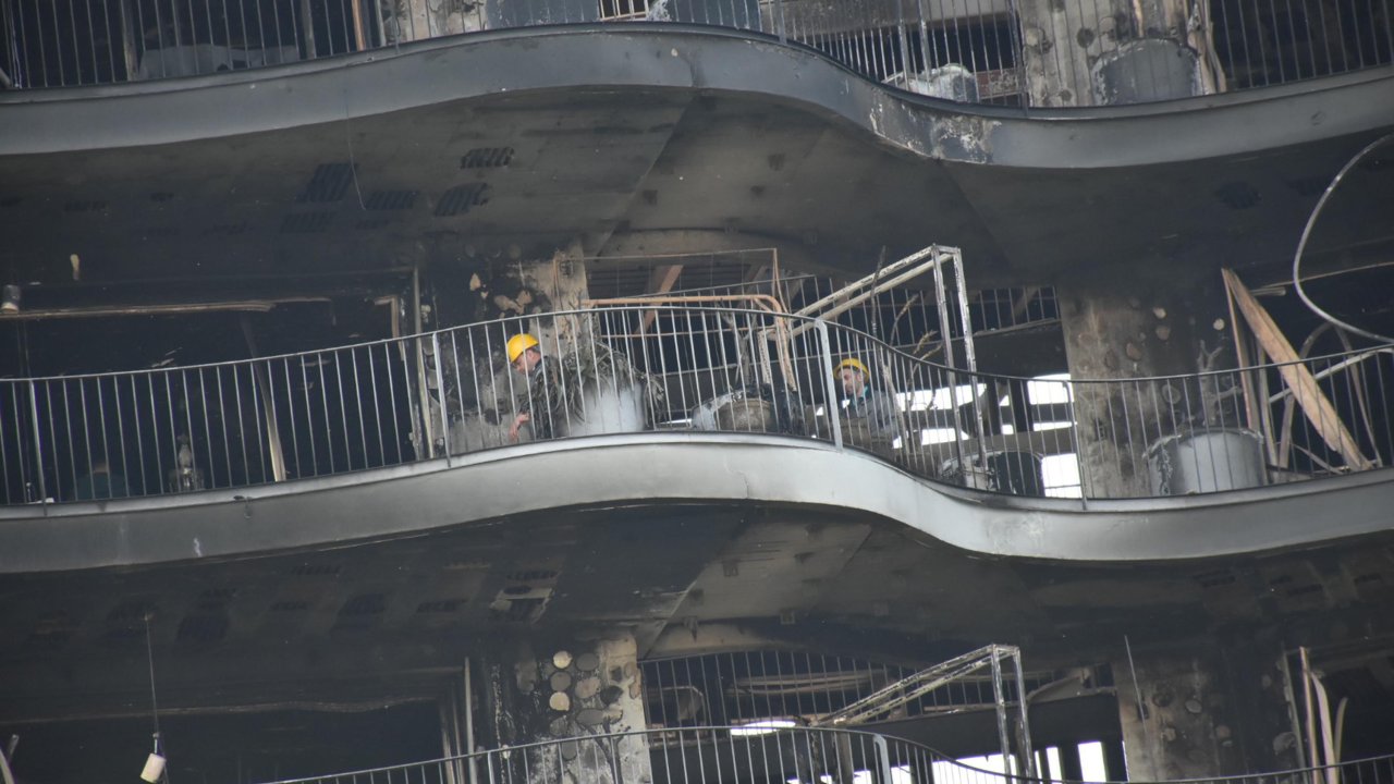 Lüks Sitedeki Yangında 'kundaklama' İhtimali Araştırılıyor