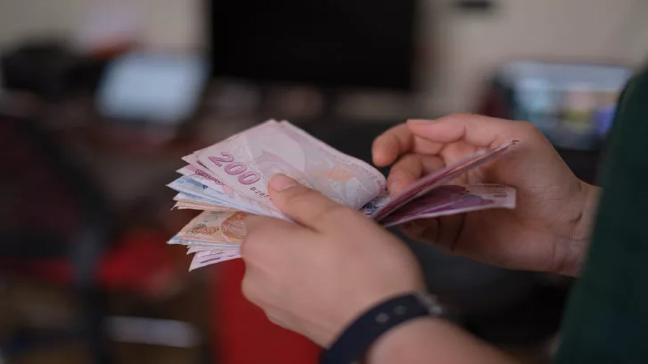 Kamu Bankası Faizleri Sıfıra Yaklaştırdı! 0,49 Faiz Oranıyla Kredi Vereceğini Açıkladı!