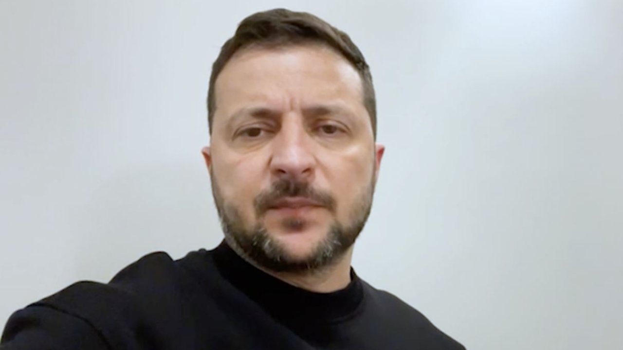 Ukrayna Devlet Başkanı Zelenski: Saldırıları Yapanlar Hesap Verecek