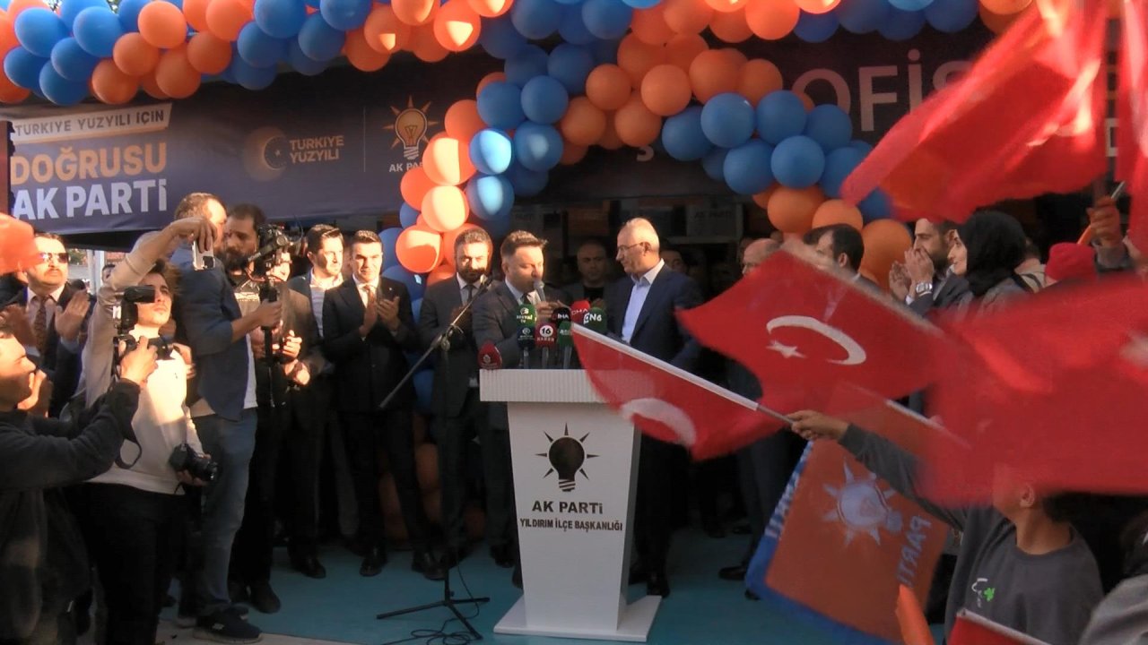 Ak Parti'li Ala: 2 Helikopter Gönderemeyen Türkiye'den, Siha Gönderen Türkiye'ye Geldik