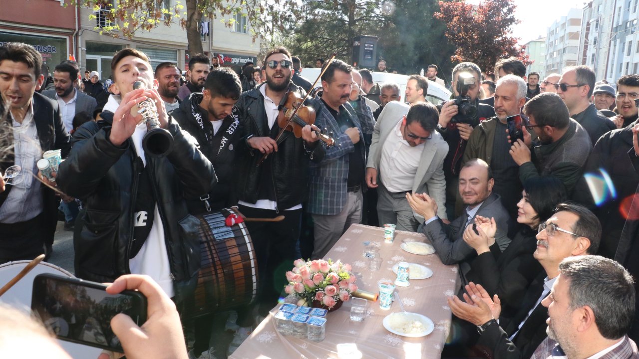 Bakan Dönmez: Millet İttifakı; 7 Kocalı Hürmüz Misali 7 Ayrı Ses (2)