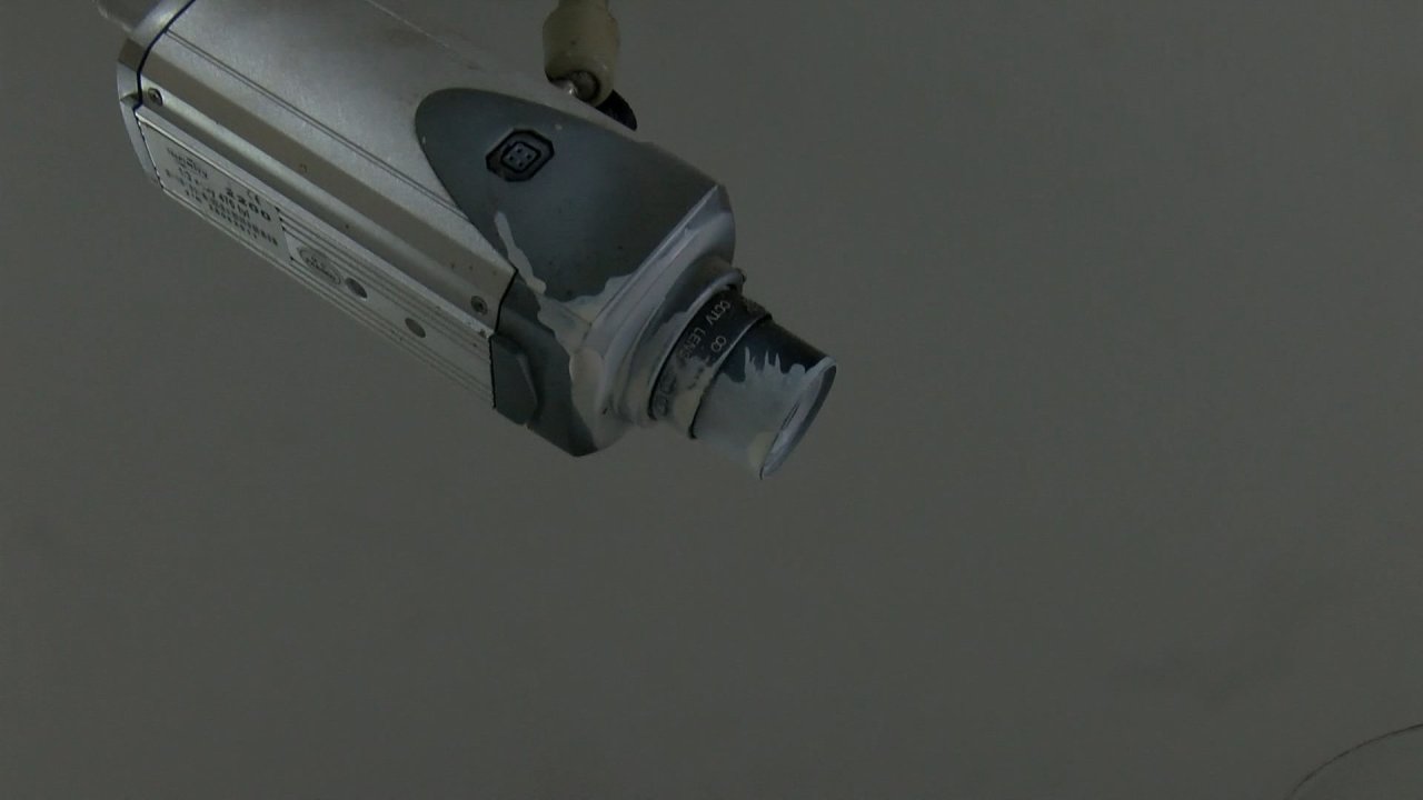 Esenyurt'ta Kuyumcuya Ulaşamayınca Ayakkabıcıyı Soydular