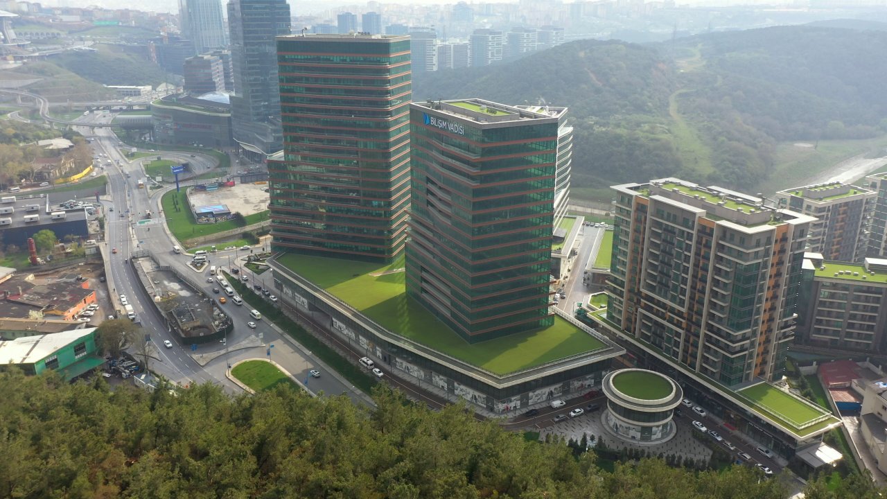 İstanbul, İzmir Ve Bakü'de De Bilişim Vadileri Açılıyor