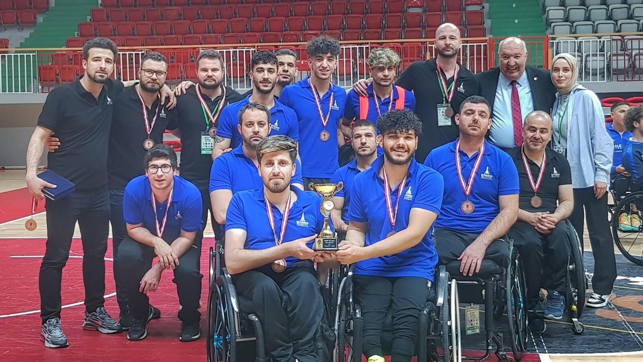 İzmir Büyükşehir Belediyesi Avrupa Üçüncüsü