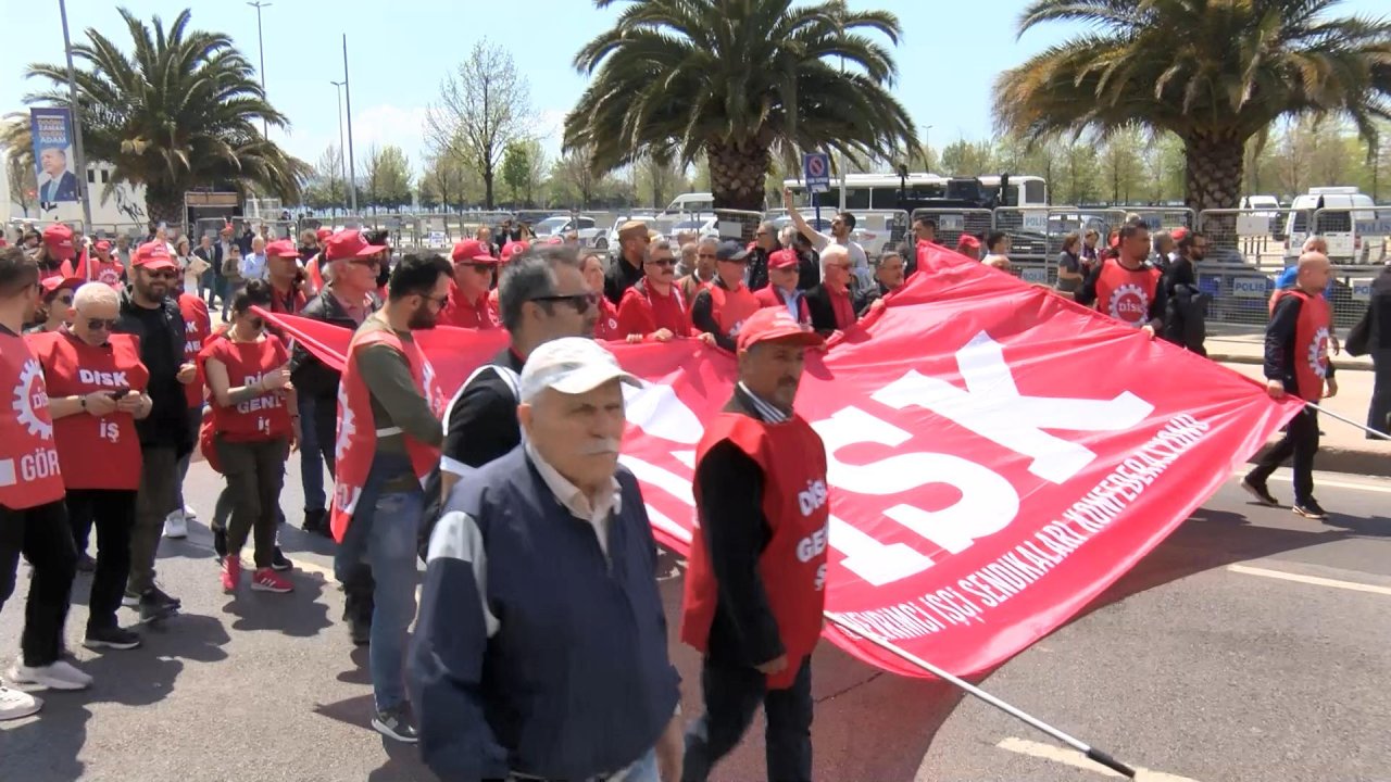 Maltepe Miting Alanında 1 Mayıs İçin Toplanmalar Başladı