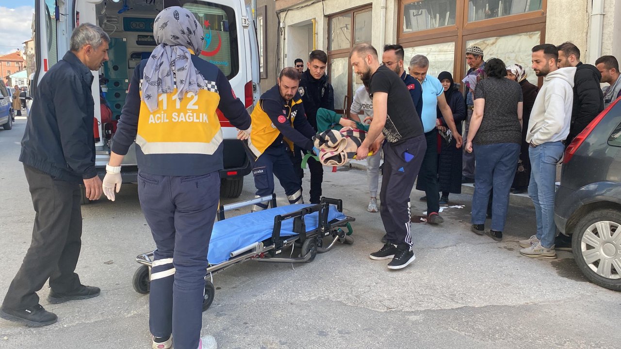 Evinin Camlarını Silerken 3'üncü Kattan Düştü