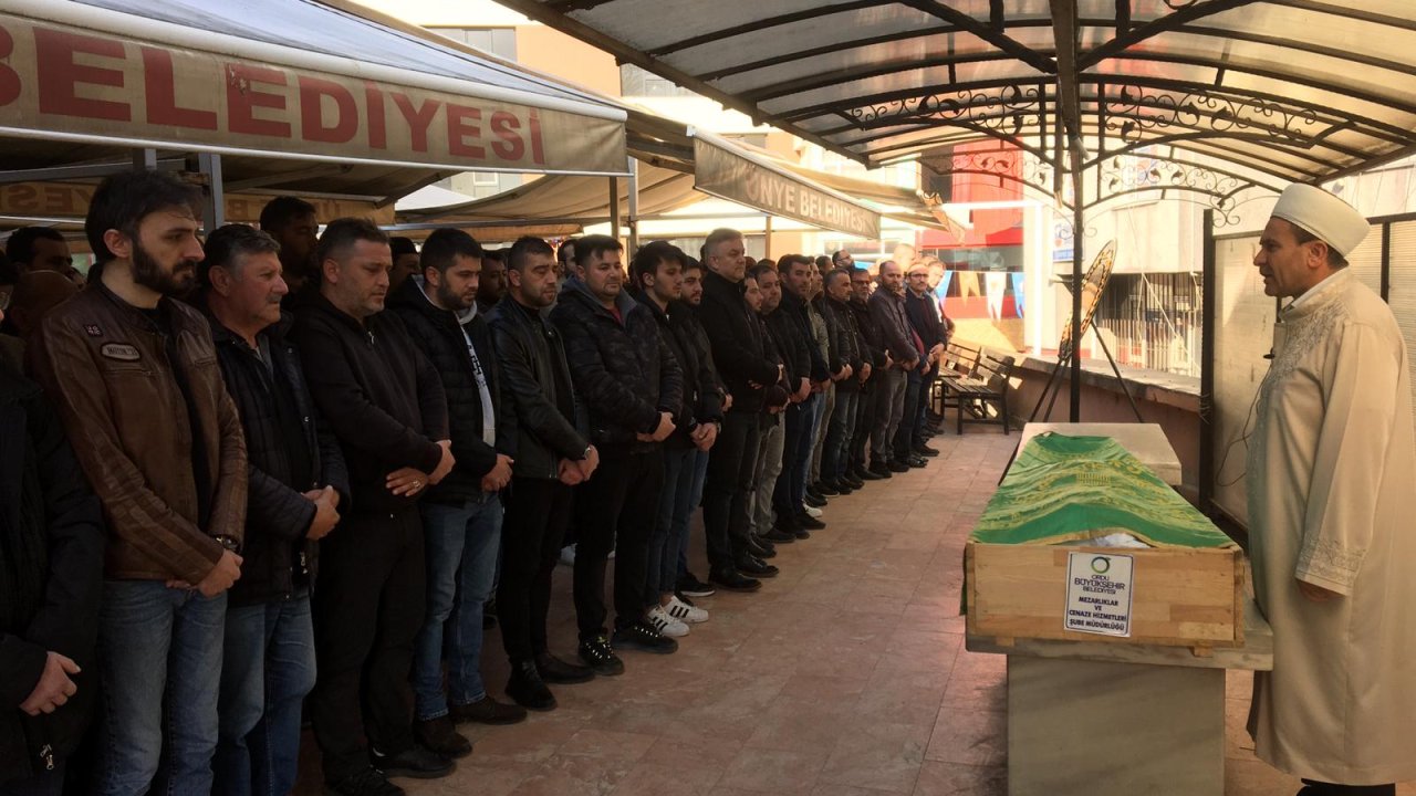 Tartıştığı Erkek Arkadaşını Tabancayla Öldürdü (2)