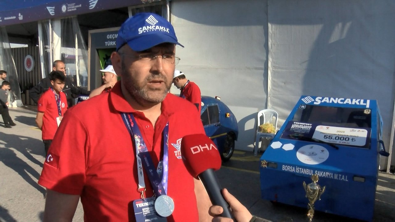 Teknofest'te Liseler Arası Elektrikli Araç Yarışması'nda Dereceye Girenler Ödüllerini Aldı