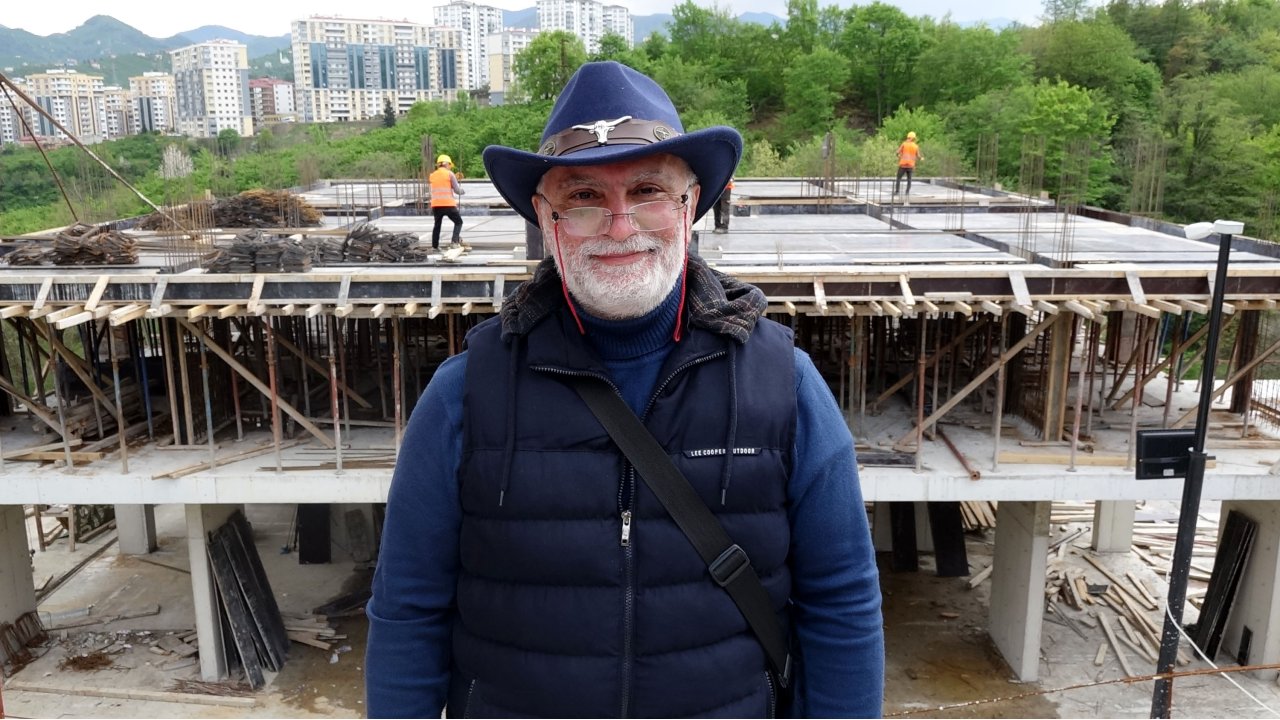 İnşaatta Ayın İşçilerine 'performans', Eşlerine De 'sabır' Ödülü