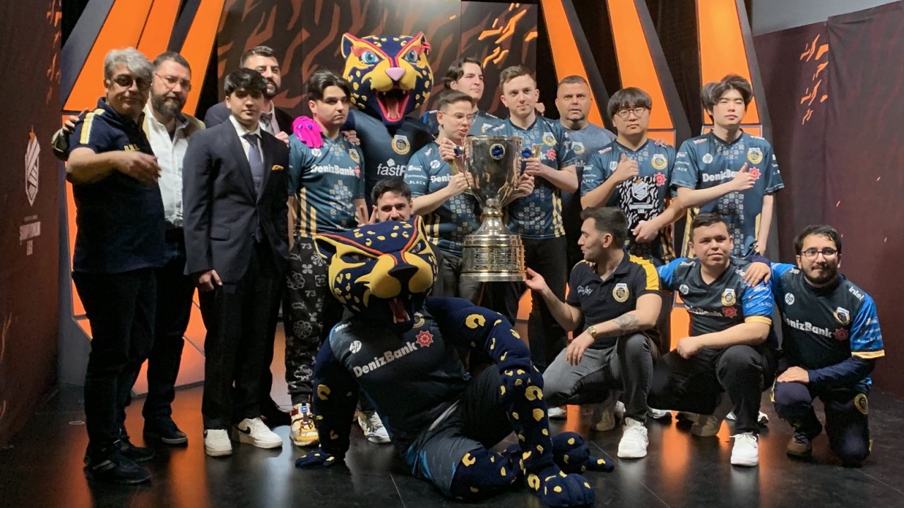 Türk Takımı E-spor Avrupa Liginde Şampiyon Oldu
